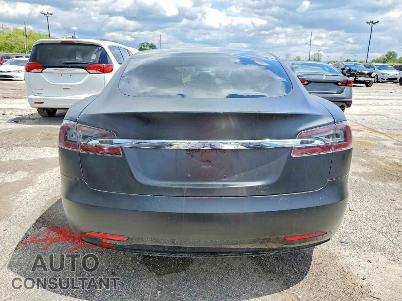 TESLA MODEL S 2017 - 5YJSA1E2XHF193468