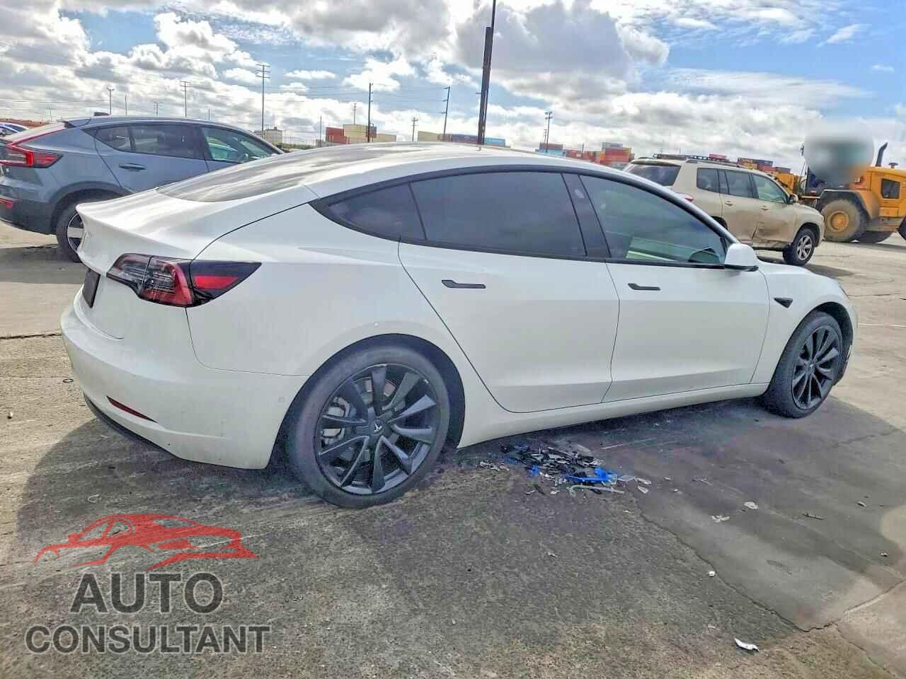 TESLA MODEL 3 2021 - 5YJ3E1EA0MF053617