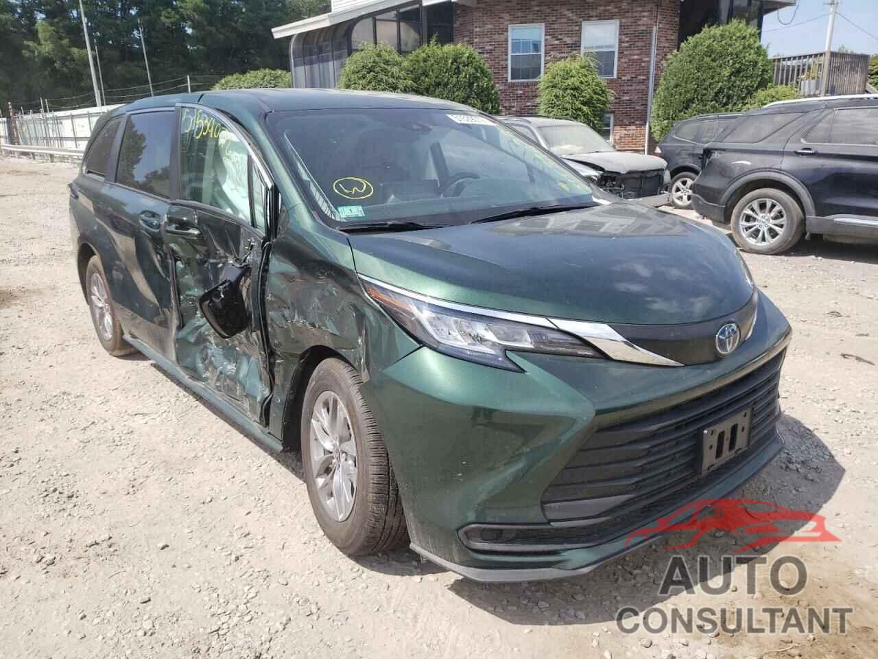 TOYOTA SIENNA 2022 - 5TDKRKEC5NS094927