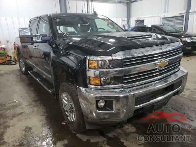 CHEVROLET SILVERADO 2019 - 1GC4KXEY5KF156859