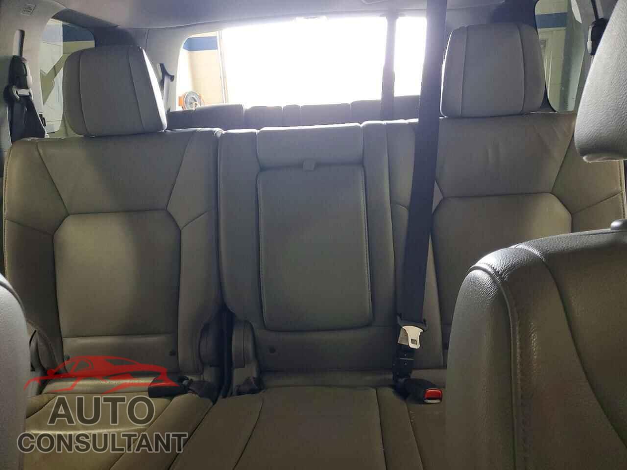 HONDA PILOT 2013 - 5FNYF4H58DB017130