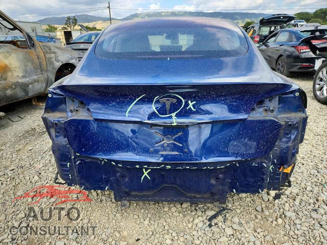TESLA MODEL 3 2018 - 5YJ3E1EA9JF003021