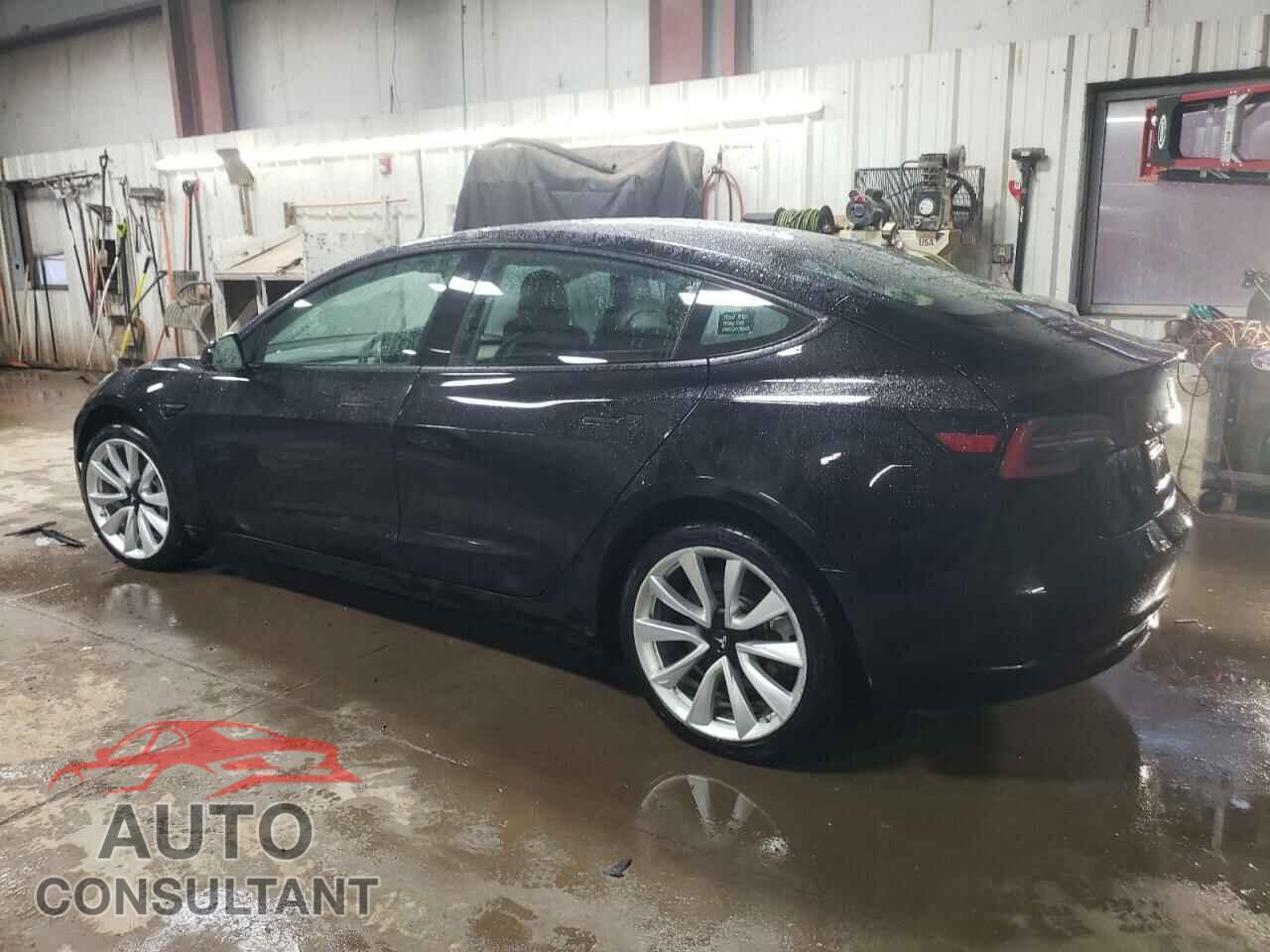 TESLA MODEL 3 2022 - 5YJ3E1EA0NF285796