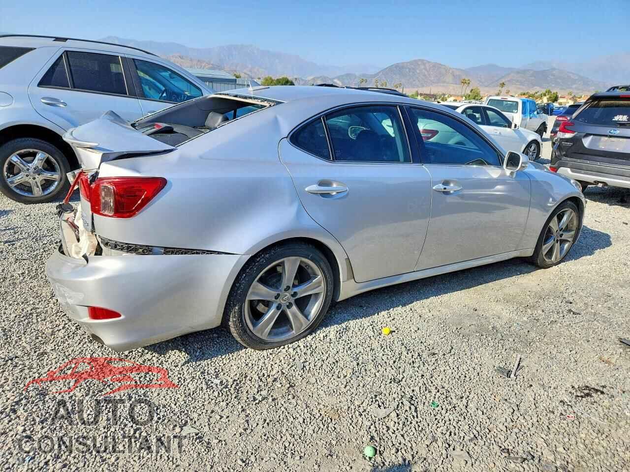 LEXUS IS 2012 - JTHBF5C26C2102539