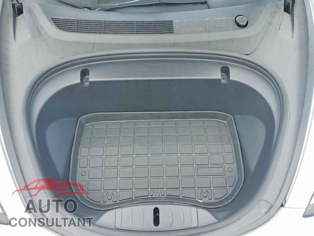 TESLA MODEL 3 2020 - 5YJ3E1EB6LF651220