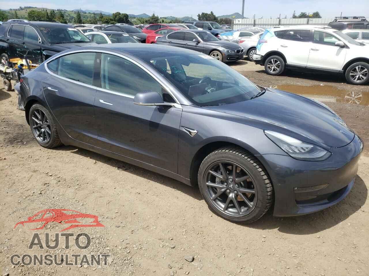 TESLA MODEL 3 2019 - 5YJ3E1EA1KF400384