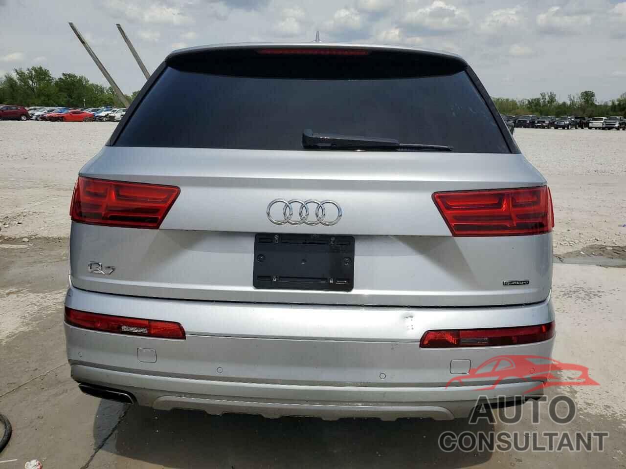 AUDI Q7 2018 - WA1LHAF74JD035614