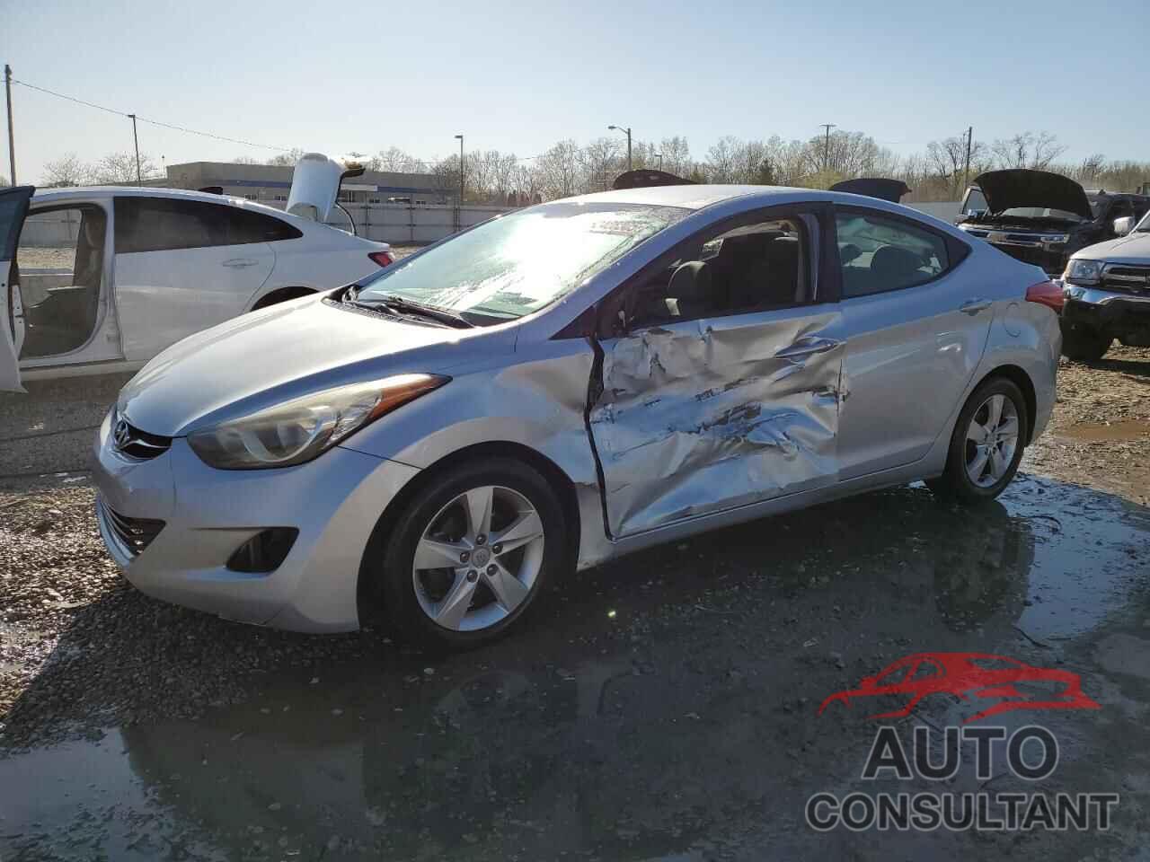 HYUNDAI ELANTRA 2013 - 5NPDH4AE4DH320801