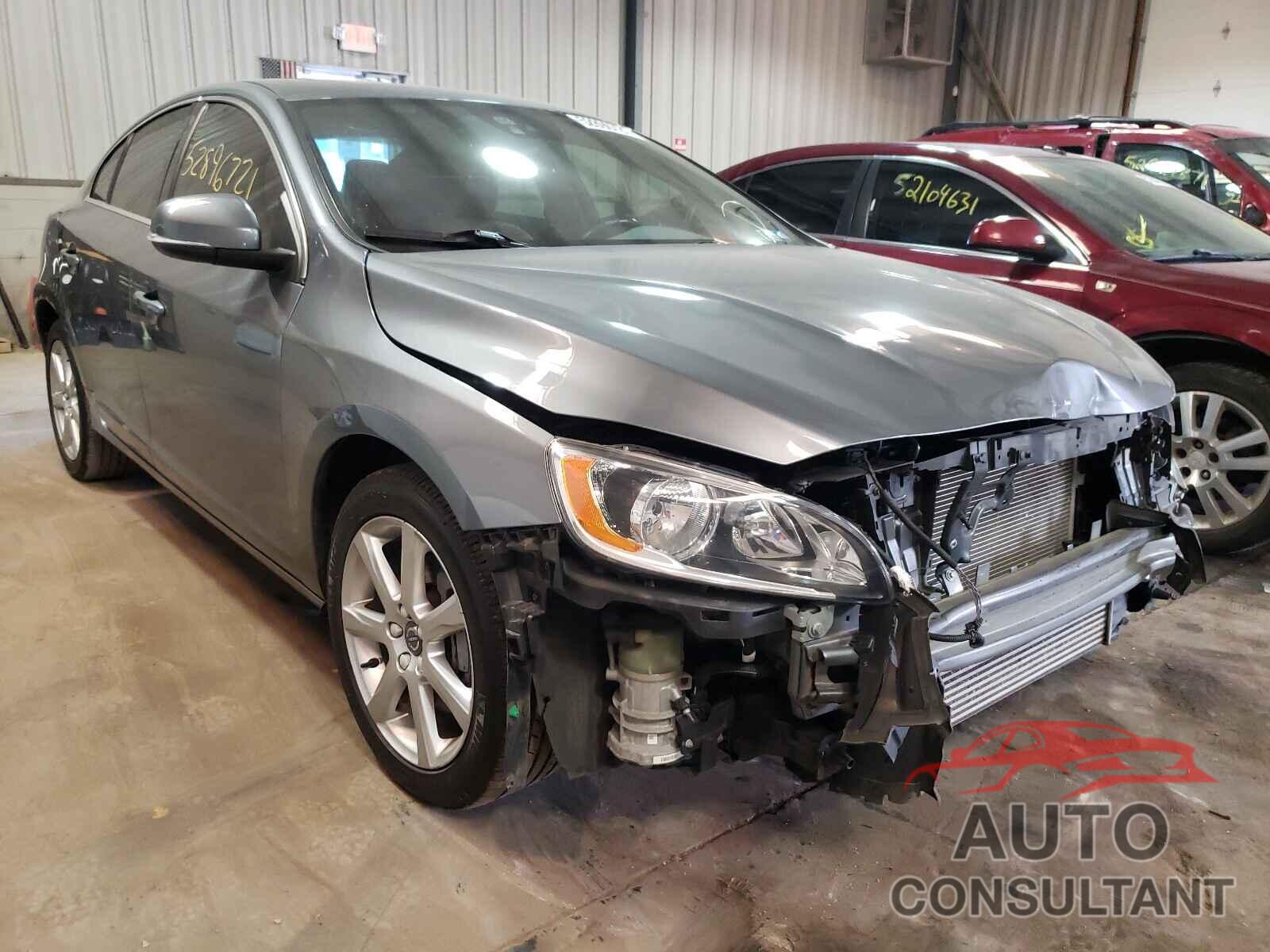 VOLVO S60 2016 - YV1612TK6G2393107