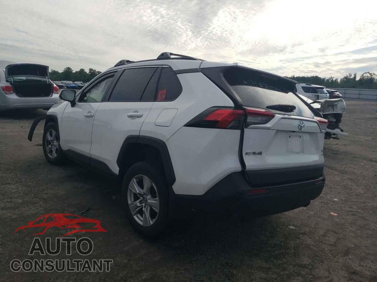 TOYOTA RAV4 2019 - JTMP1RFV5KD008562