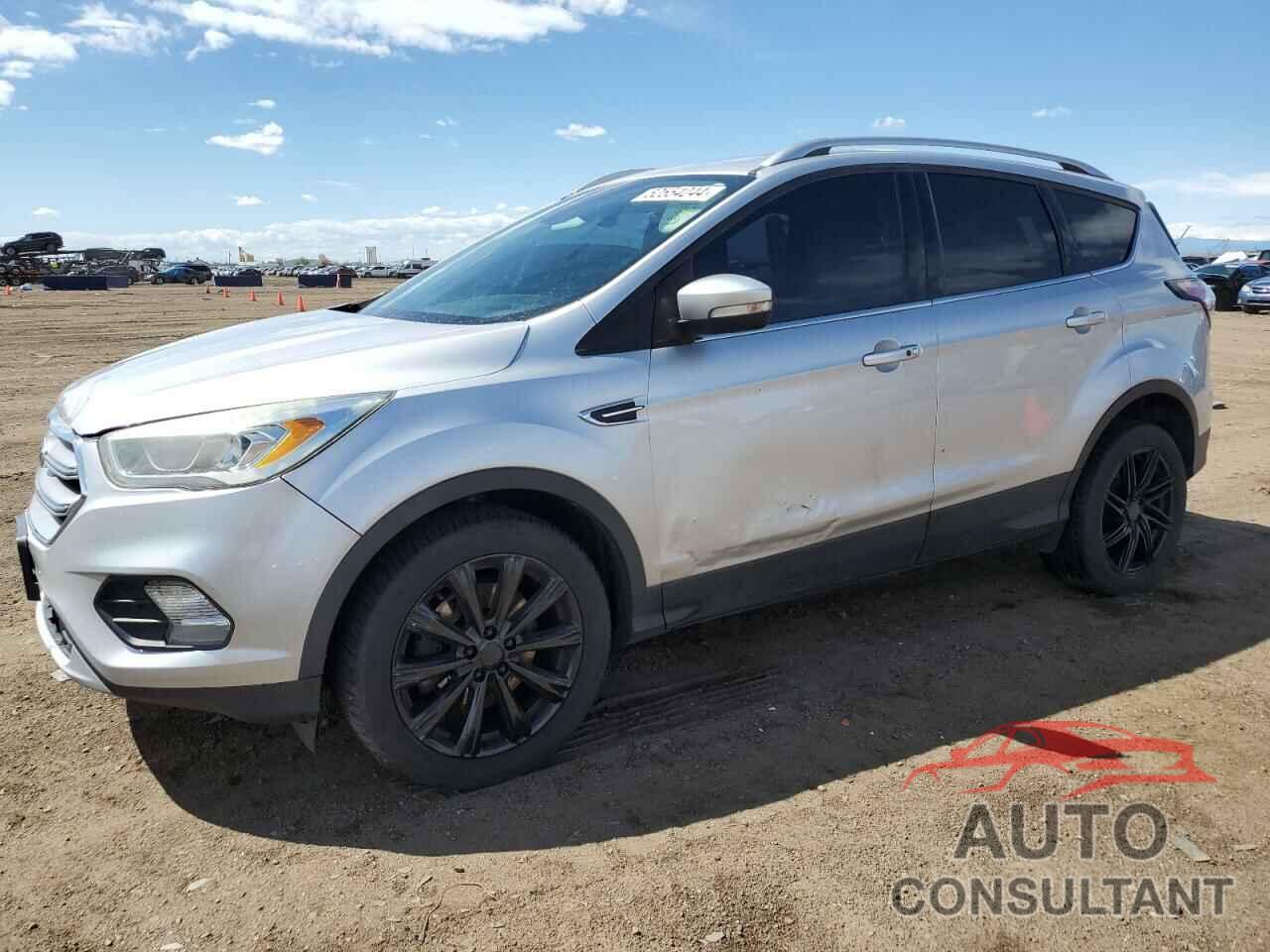 FORD ESCAPE 2017 - 1FMCU9J90HUE17945