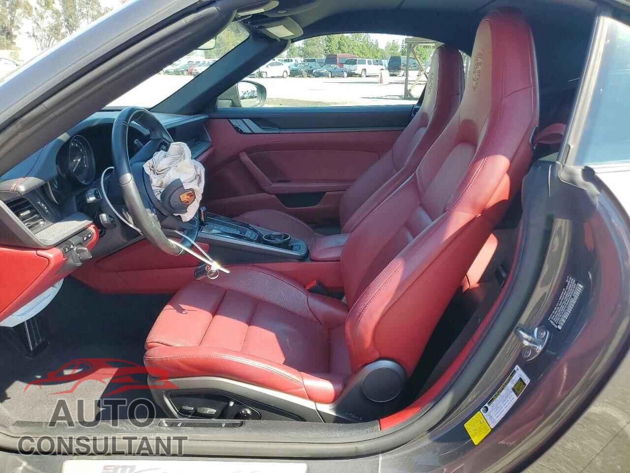 PORSCHE 911 2020 - WP0CB2A91LS262800