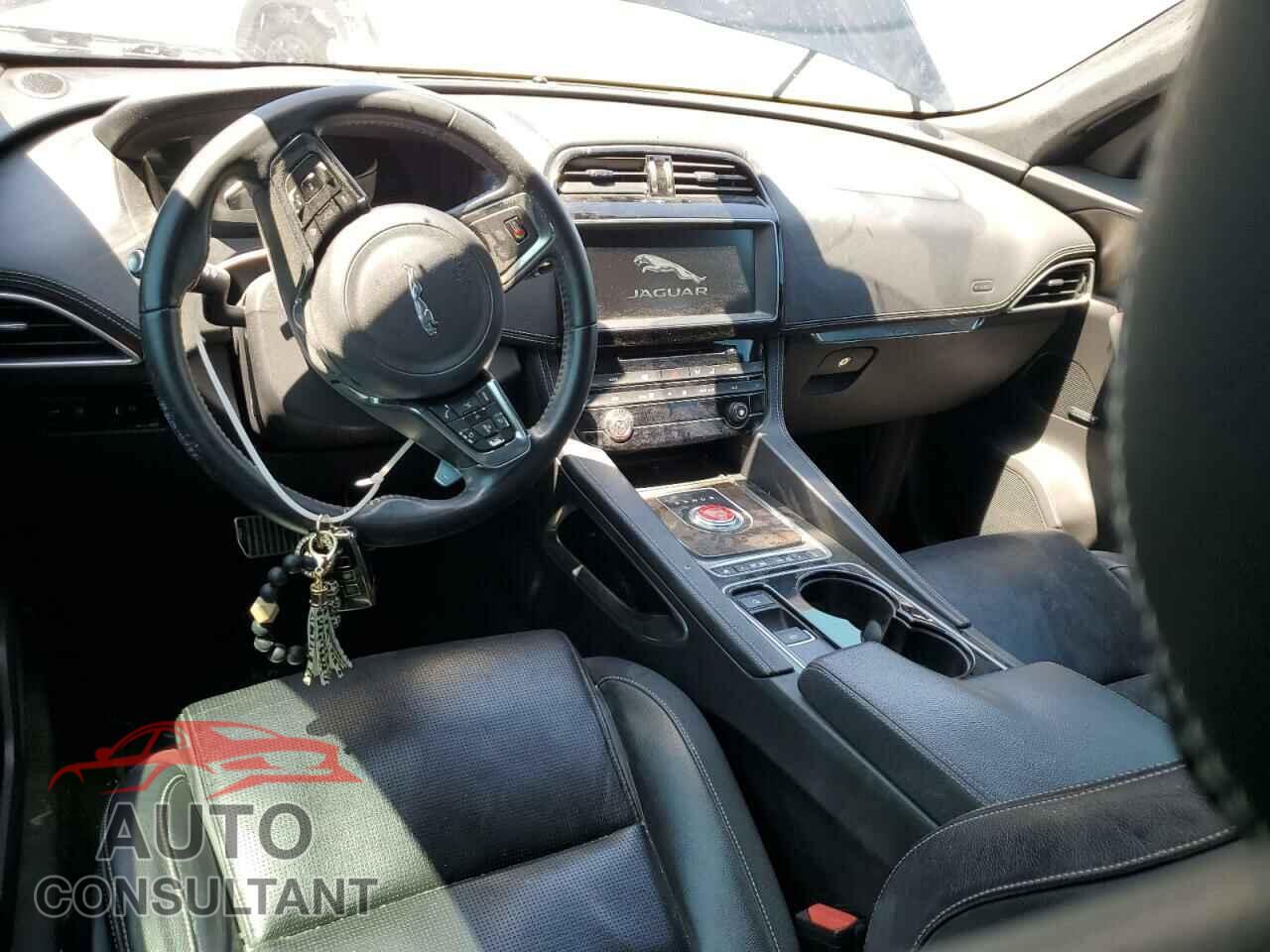 JAGUAR F-PACE 2017 - SADCM2BV6HA092232