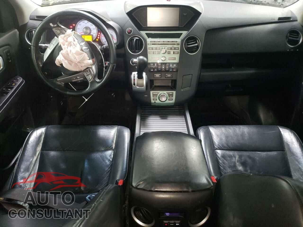 HONDA PILOT 2010 - 5FNYF4H84AB031676