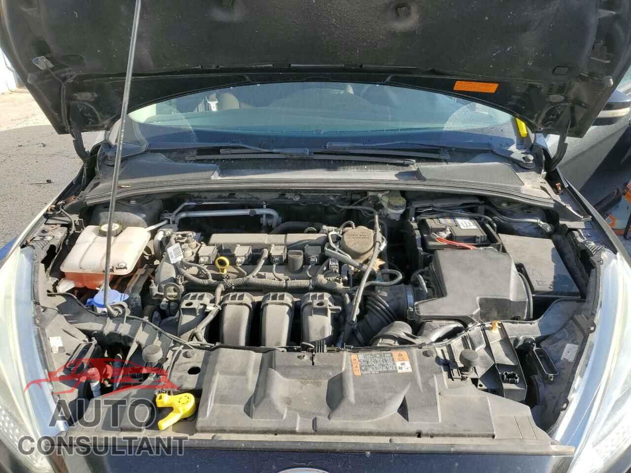 FORD FOCUS 2015 - 1FADP3F26FL293746