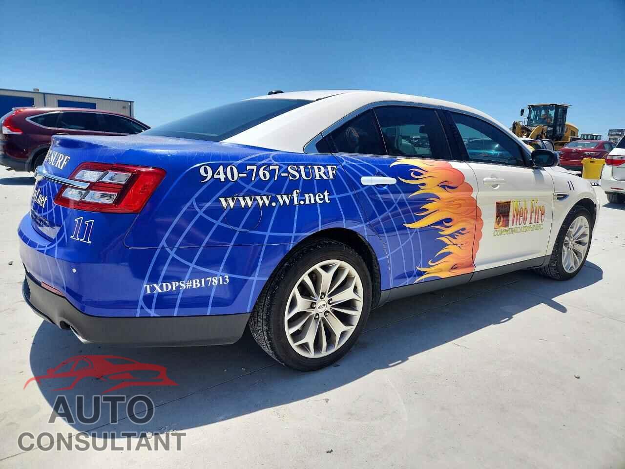 FORD TAURUS 2018 - 1FAHP2F85JG134721