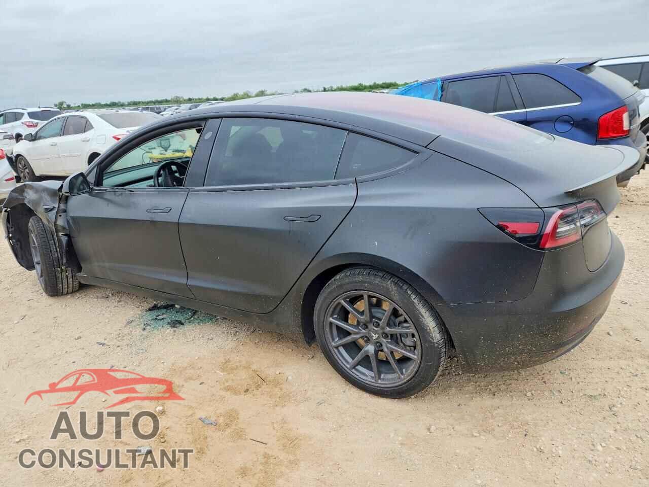 TESLA MODEL 3 2018 - 5YJ3E1EA0JF004929
