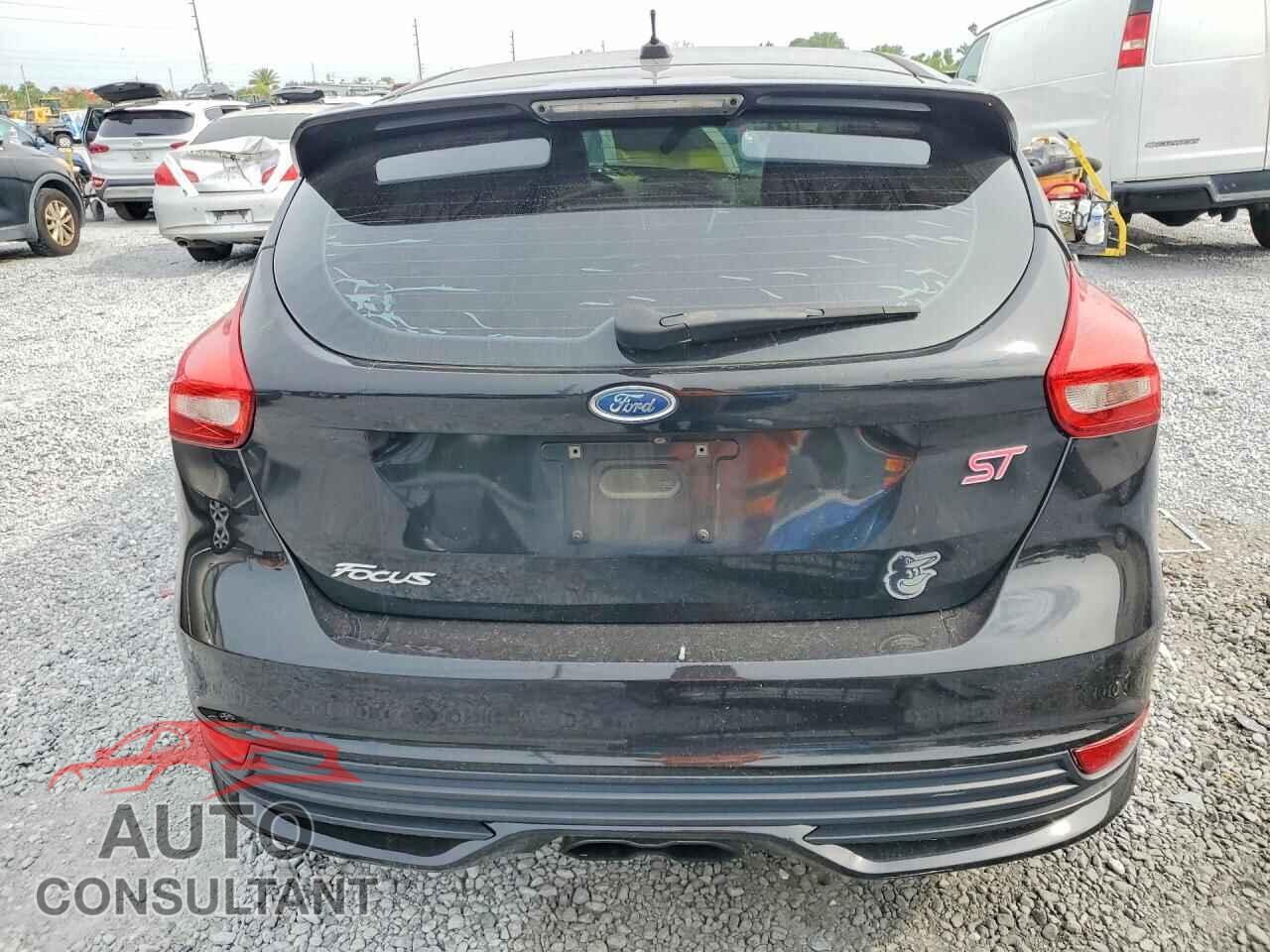 FORD FOCUS 2015 - 1FADP3L90FL366269