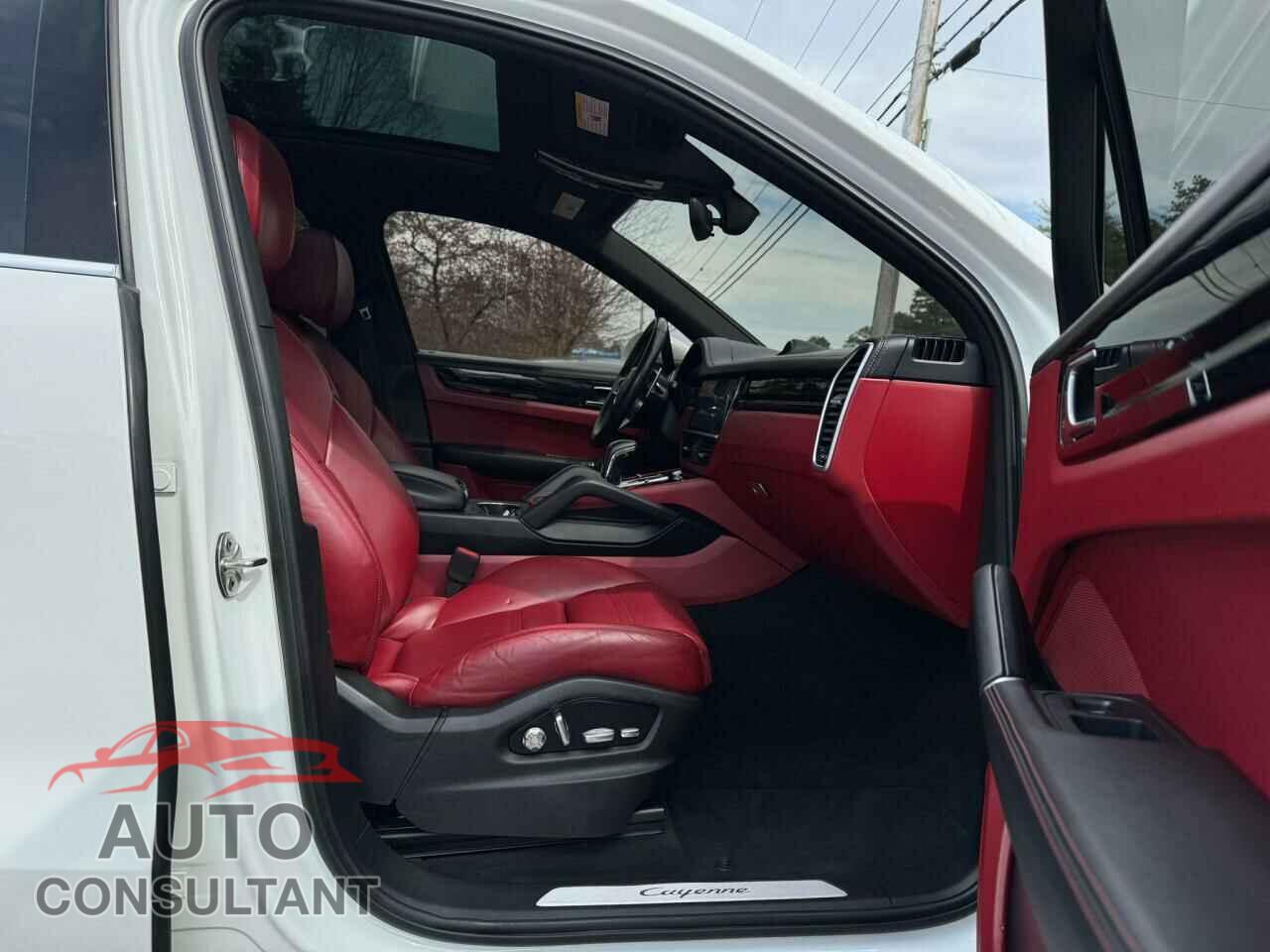 PORSCHE CAYENNE 2019 - WP1AA2AY7KDA16272