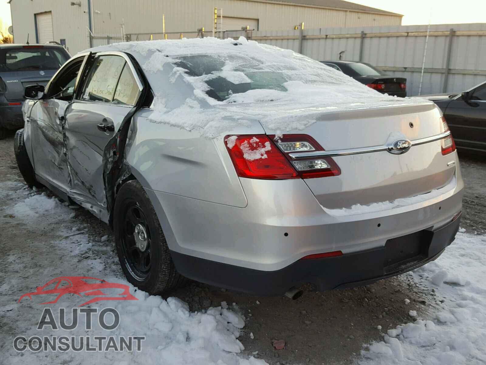 FORD TAURUS 2017 - 1FAHP2MK8HG130574