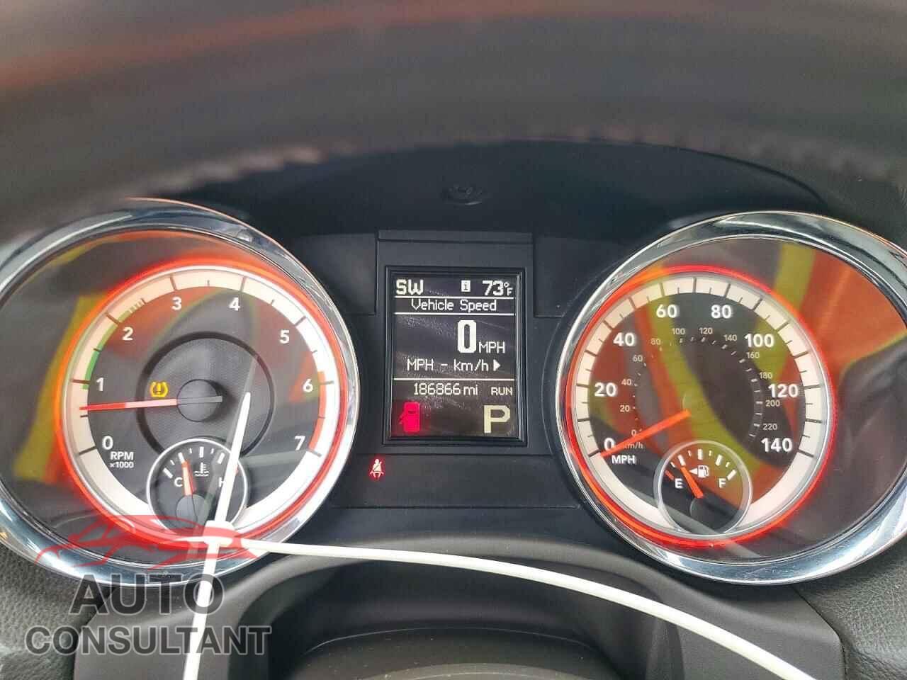 DODGE DURANGO 2013 - 1C4SDHDT8DC675177