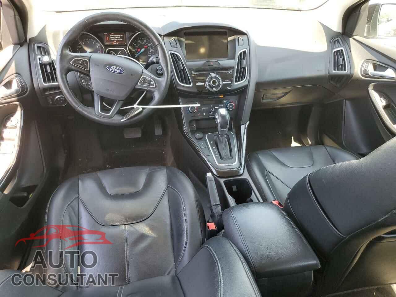FORD FOCUS 2018 - 1FADP3N20JL297866