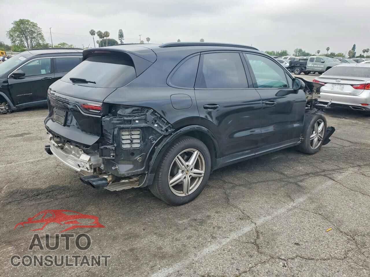 PORSCHE CAYENNE 2023 - WP1AA2AY9PDA02283