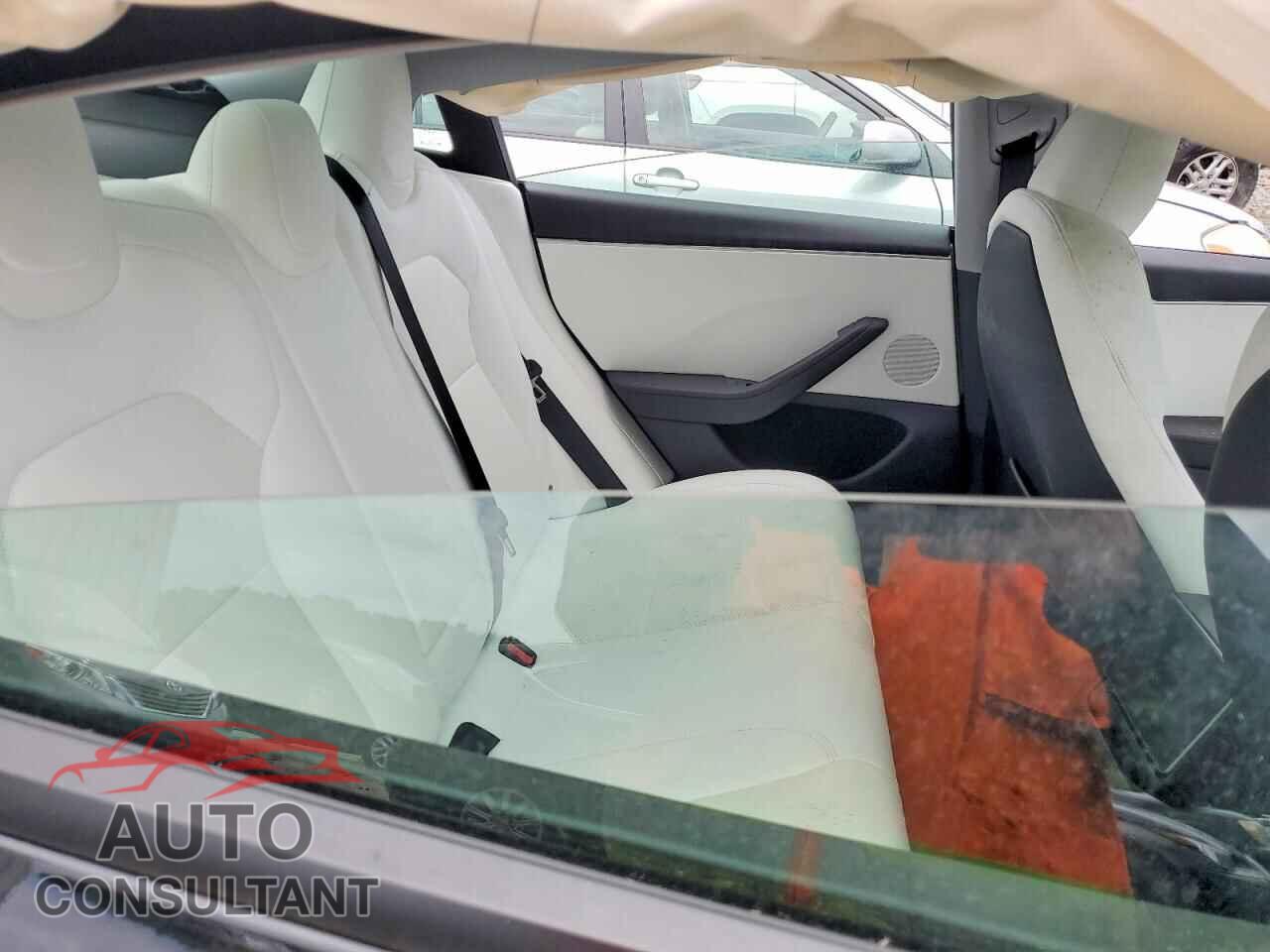 TESLA MODEL 3 2026 - 5YJ3E1EA6TF122129