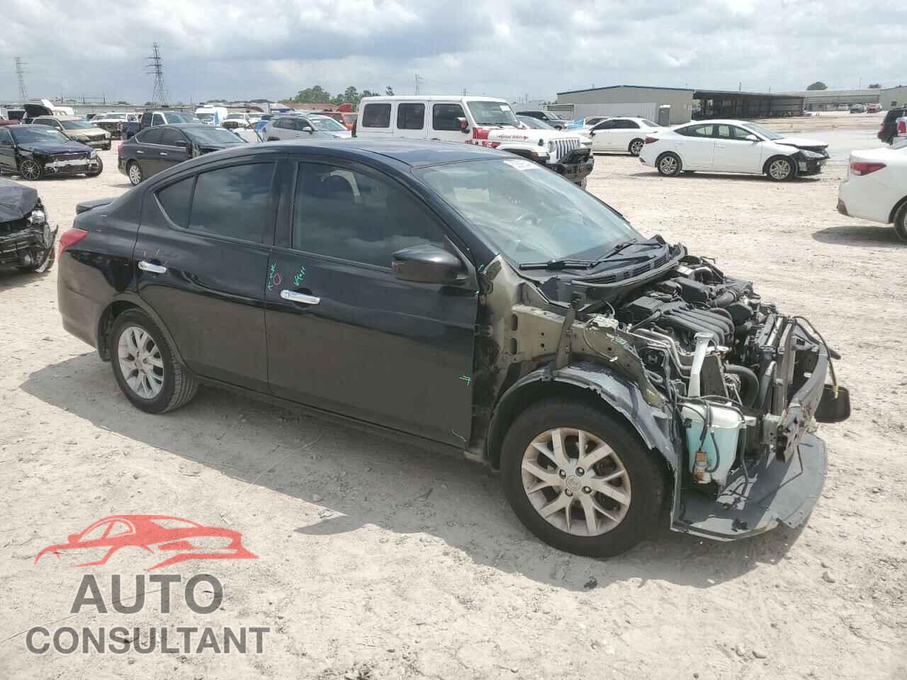 NISSAN VERSA 2017 - 3N1CN7AP3HL868272