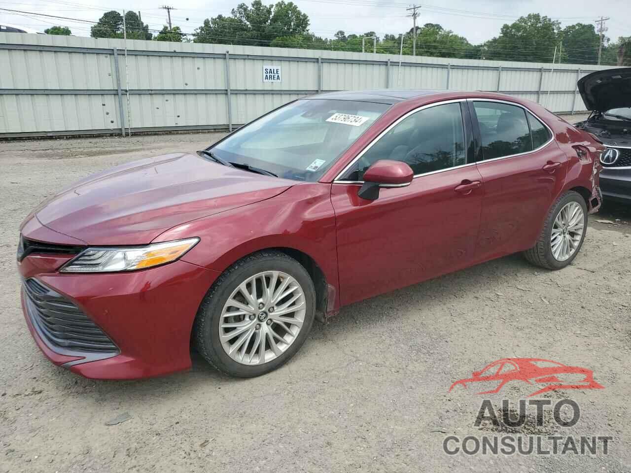 TOYOTA CAMRY 2018 - 4T1B11HK7JU585019