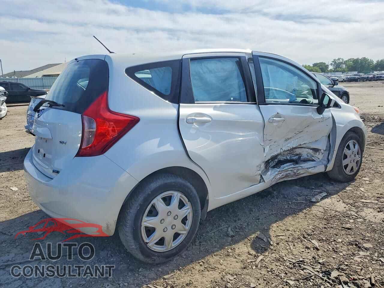 NISSAN VERSA 2015 - 3N1CE2CPXFL420138