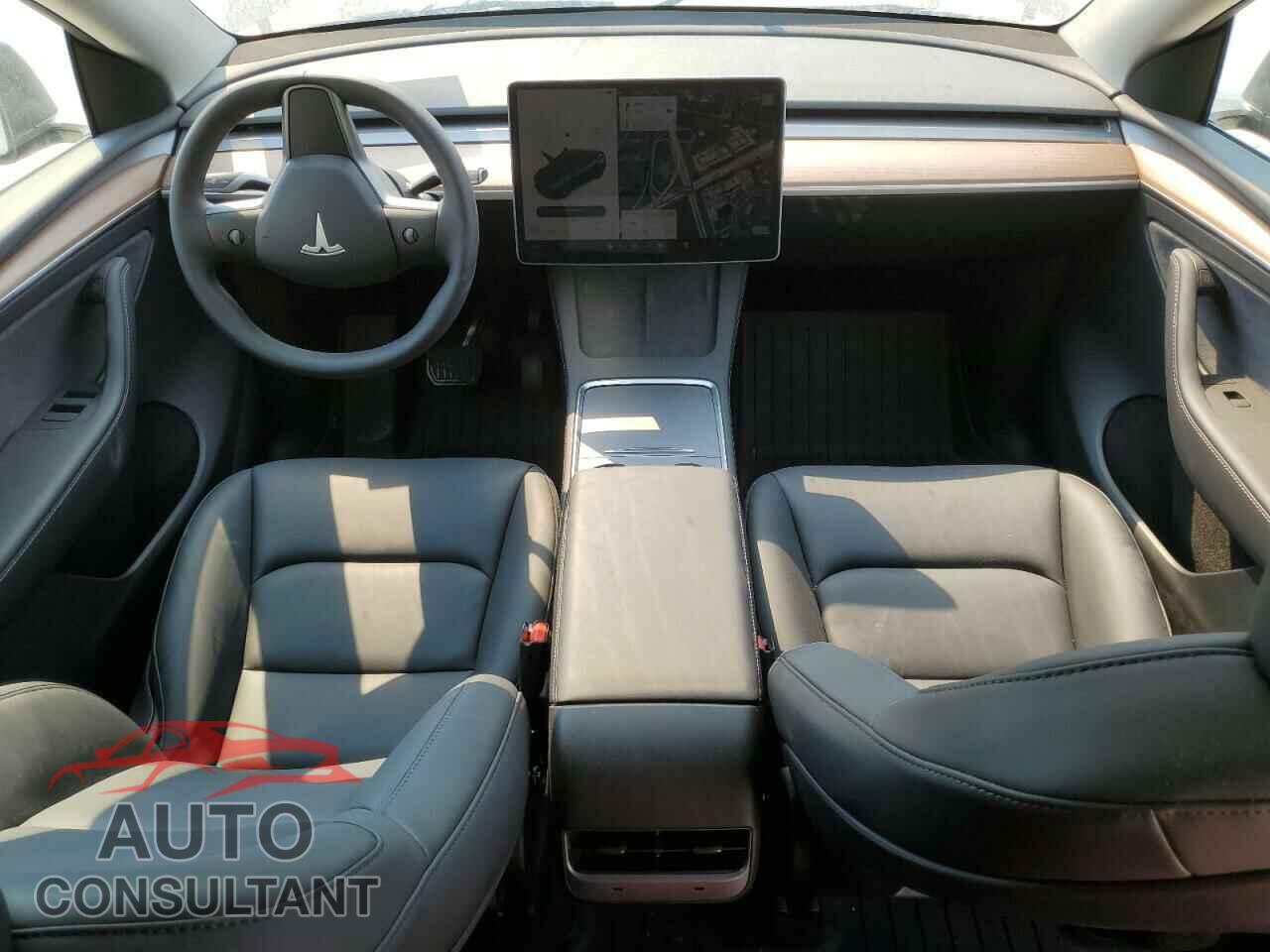 TESLA MODEL Y 2024 - 7SAYGDED2RF008507
