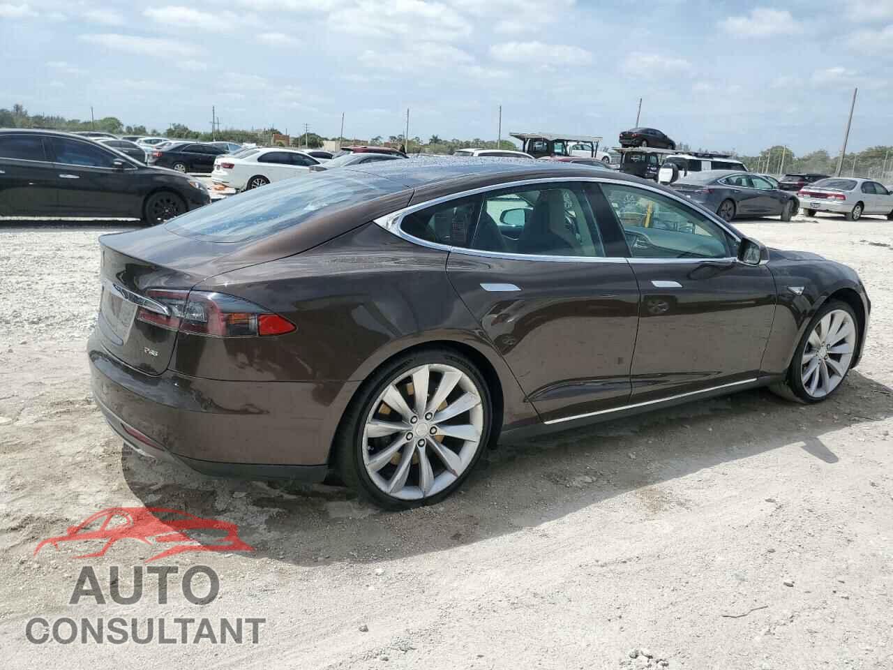 TESLA MODEL S 2013 - 5YJSA1CPXDFP20613