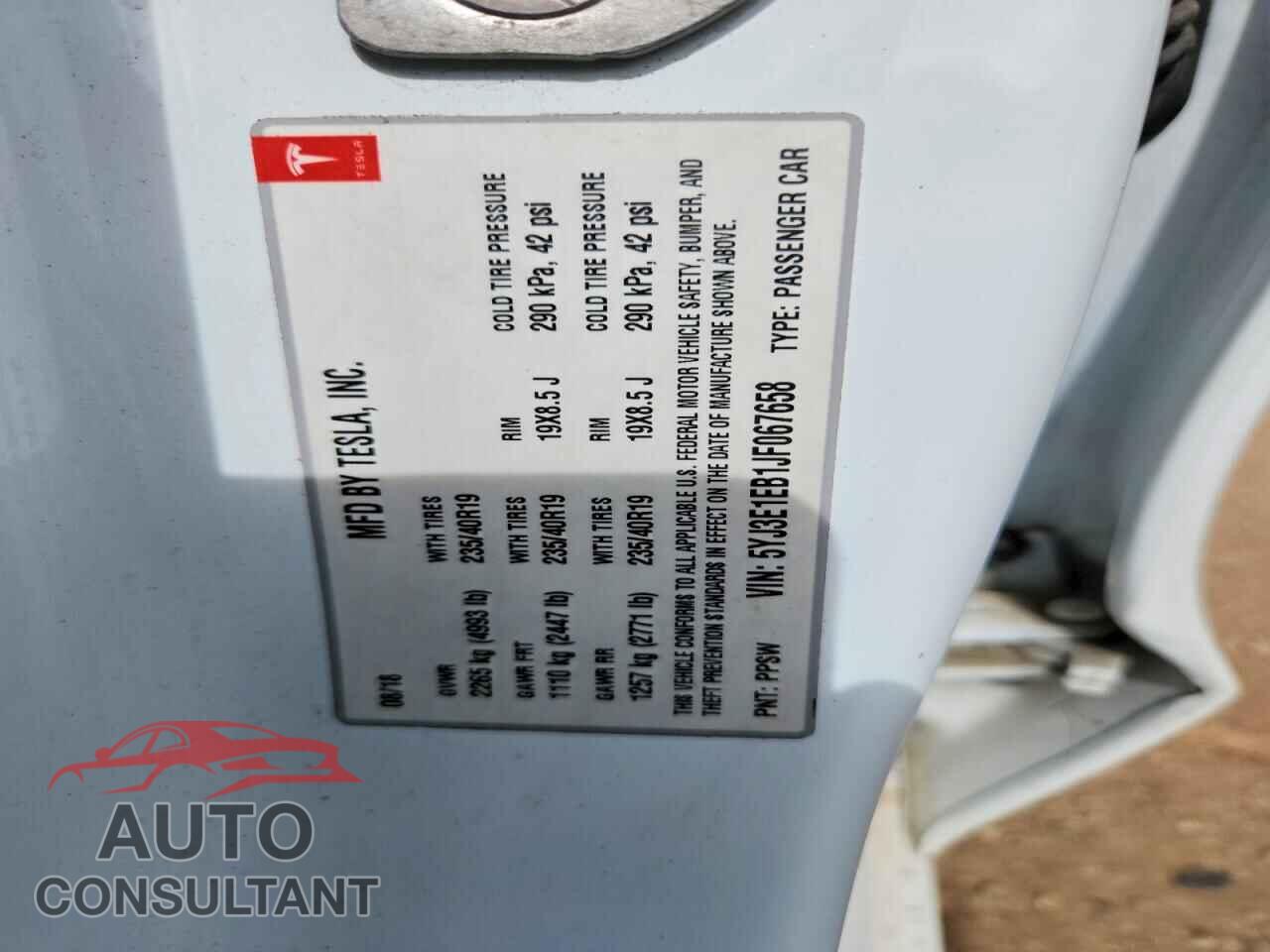 TESLA MODEL 3 2018 - 5YJ3E1EB1JF067658