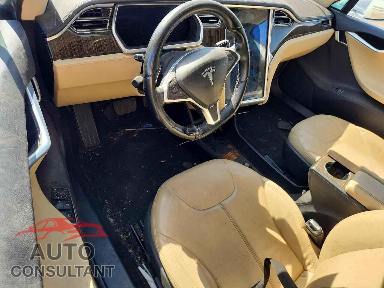 TESLA MODEL S 2013 - 5YJSA1CN1DFP13869