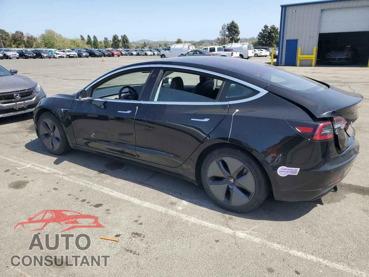 TESLA MODEL 3 2018 - 5YJ3E1EA7JF172373