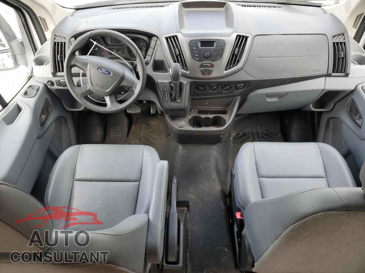 FORD TRANSIT 2017 - 1FTYR2CM9HKA09797