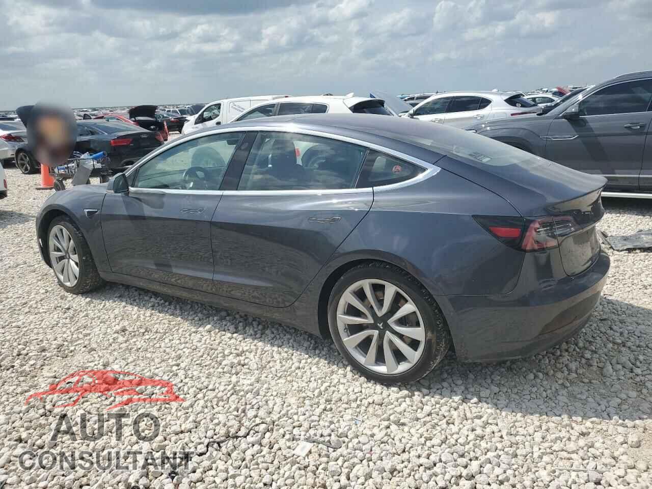 TESLA MODEL 3 2018 - 5YJ3E1EA6JF047204
