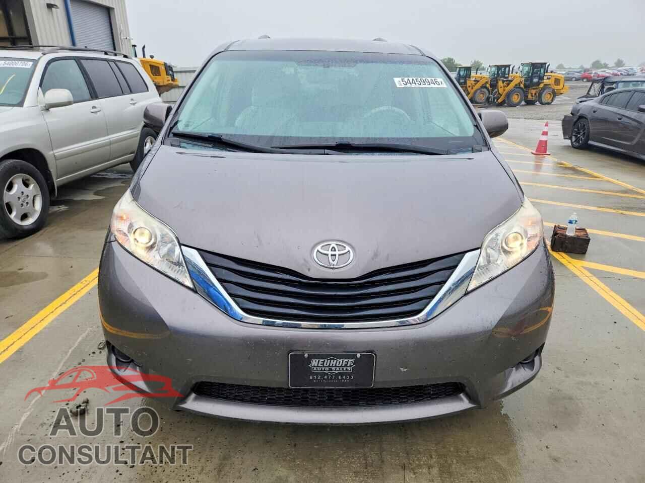 TOYOTA SIENNA 2013 - 5TDKK3DC5DS388127