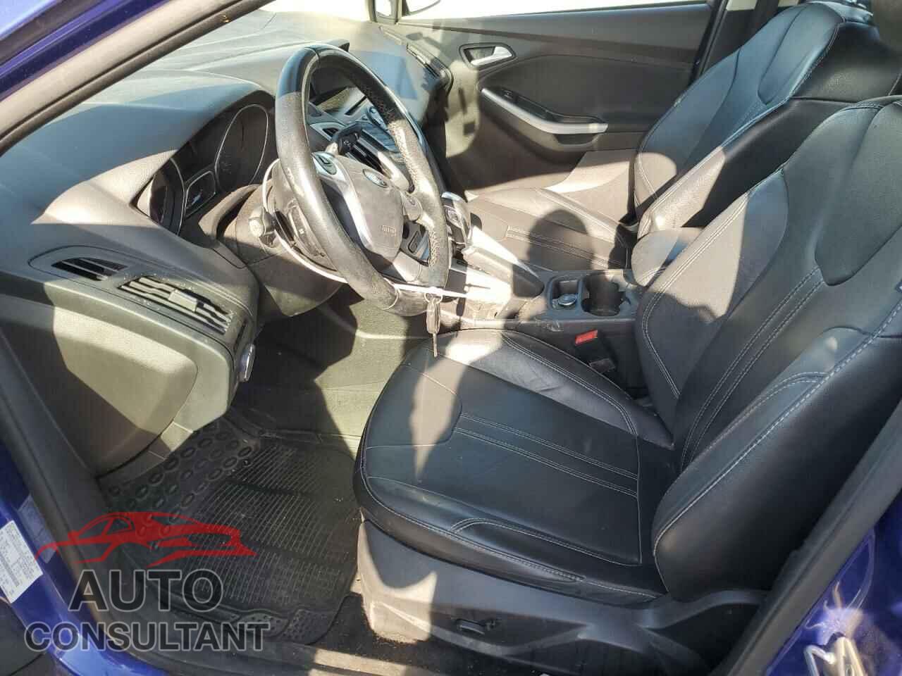 FORD FOCUS 2014 - 1FADP3F2XEL233130