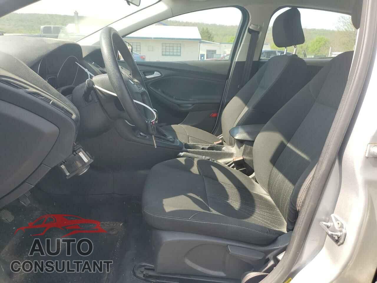 FORD FOCUS 2016 - 1FADP3K23GL287541