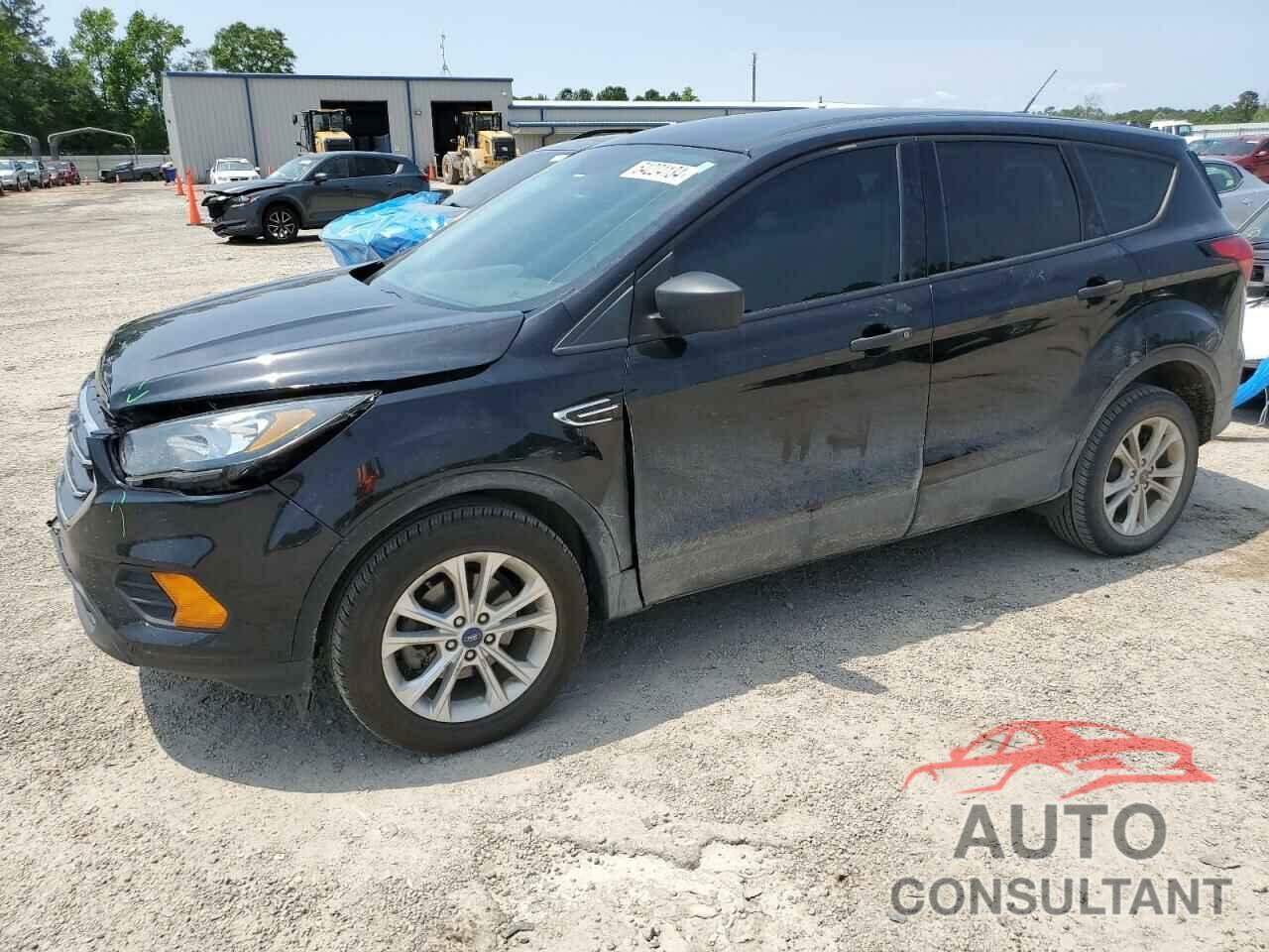 FORD ESCAPE 2019 - 1FMCU0F77KUB19970