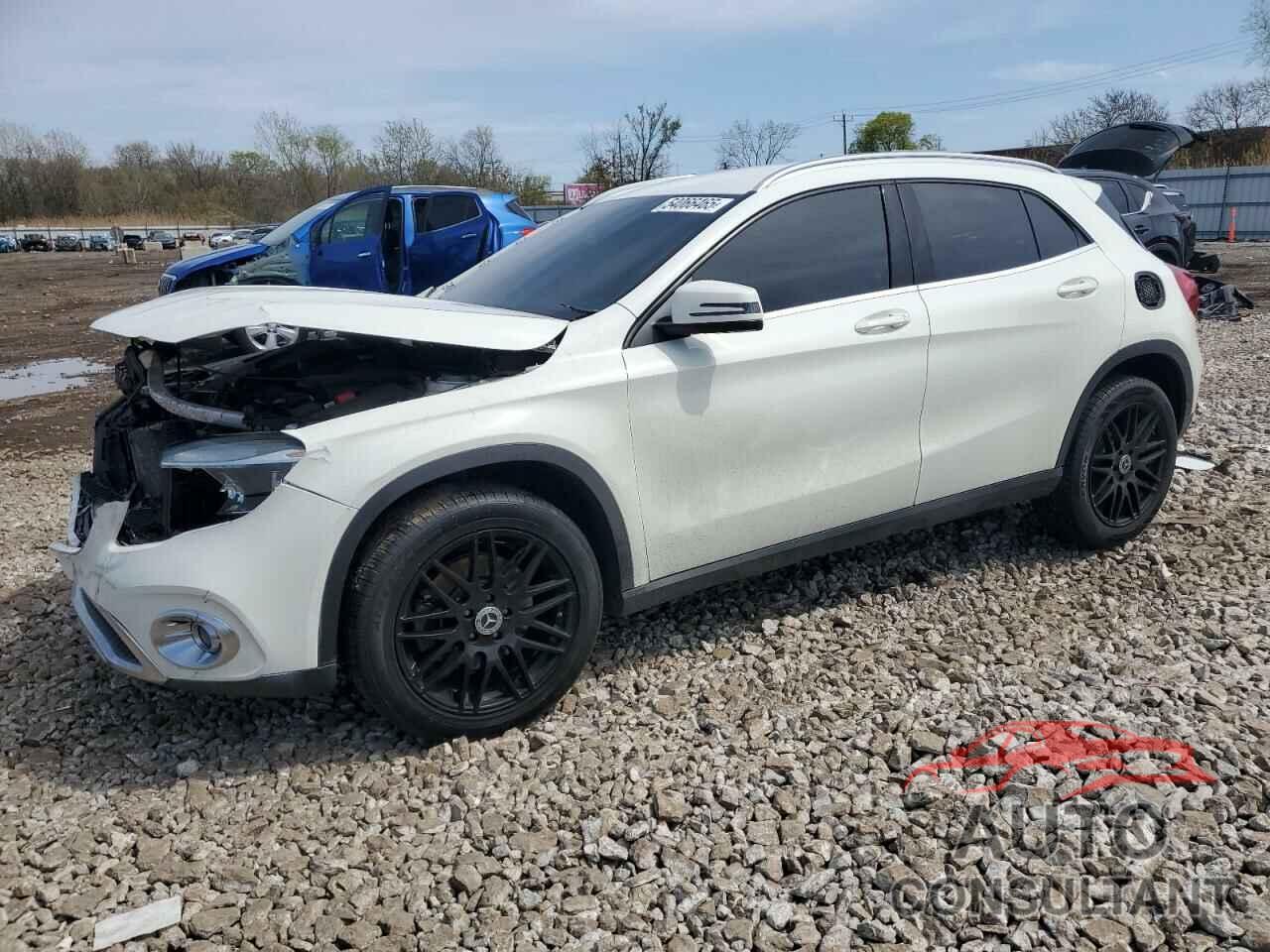 MERCEDES-BENZ GLA-CLASS 2018 - WDCTG4EB3JJ434395
