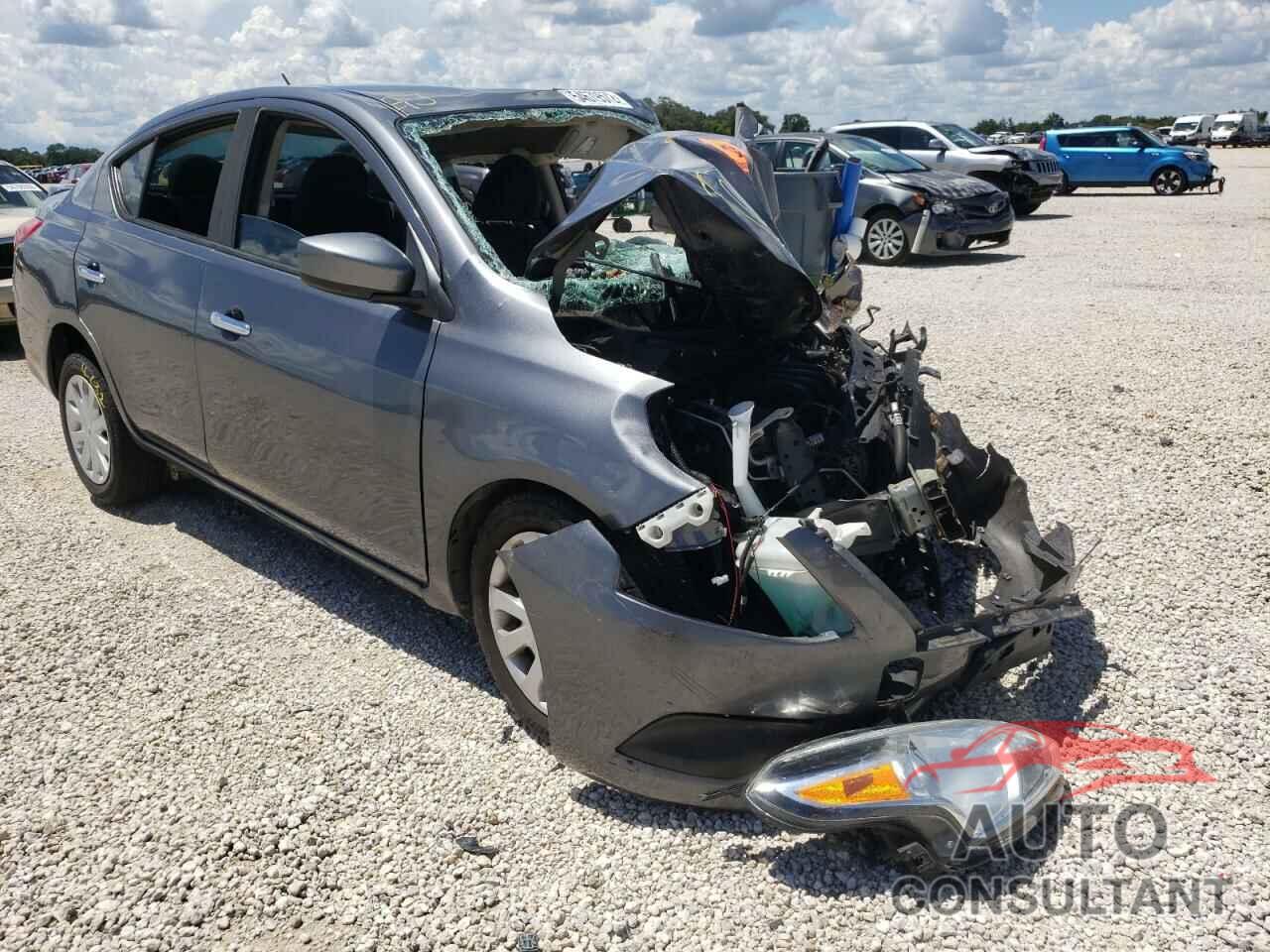 NISSAN VERSA 2017 - 3N1CN7AP5HL815735