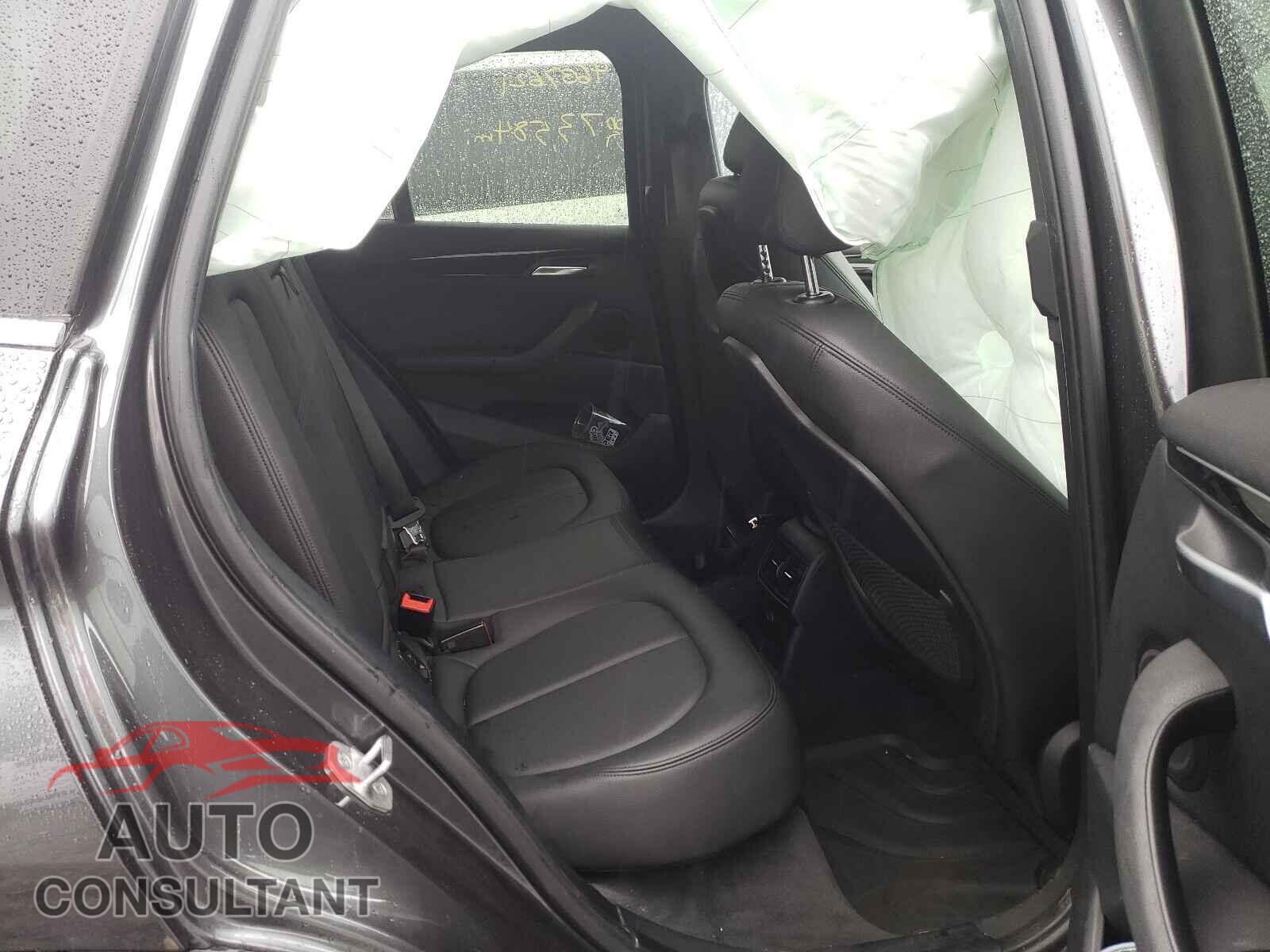 BMW X1 2018 - WBXHT3C33J5F90433