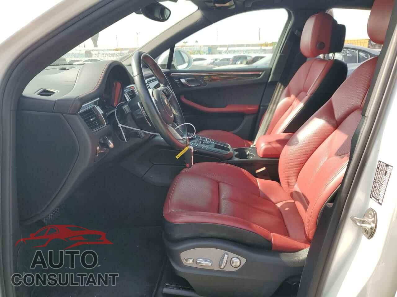 PORSCHE MACAN 2018 - WP1AA2A5XJLB21950