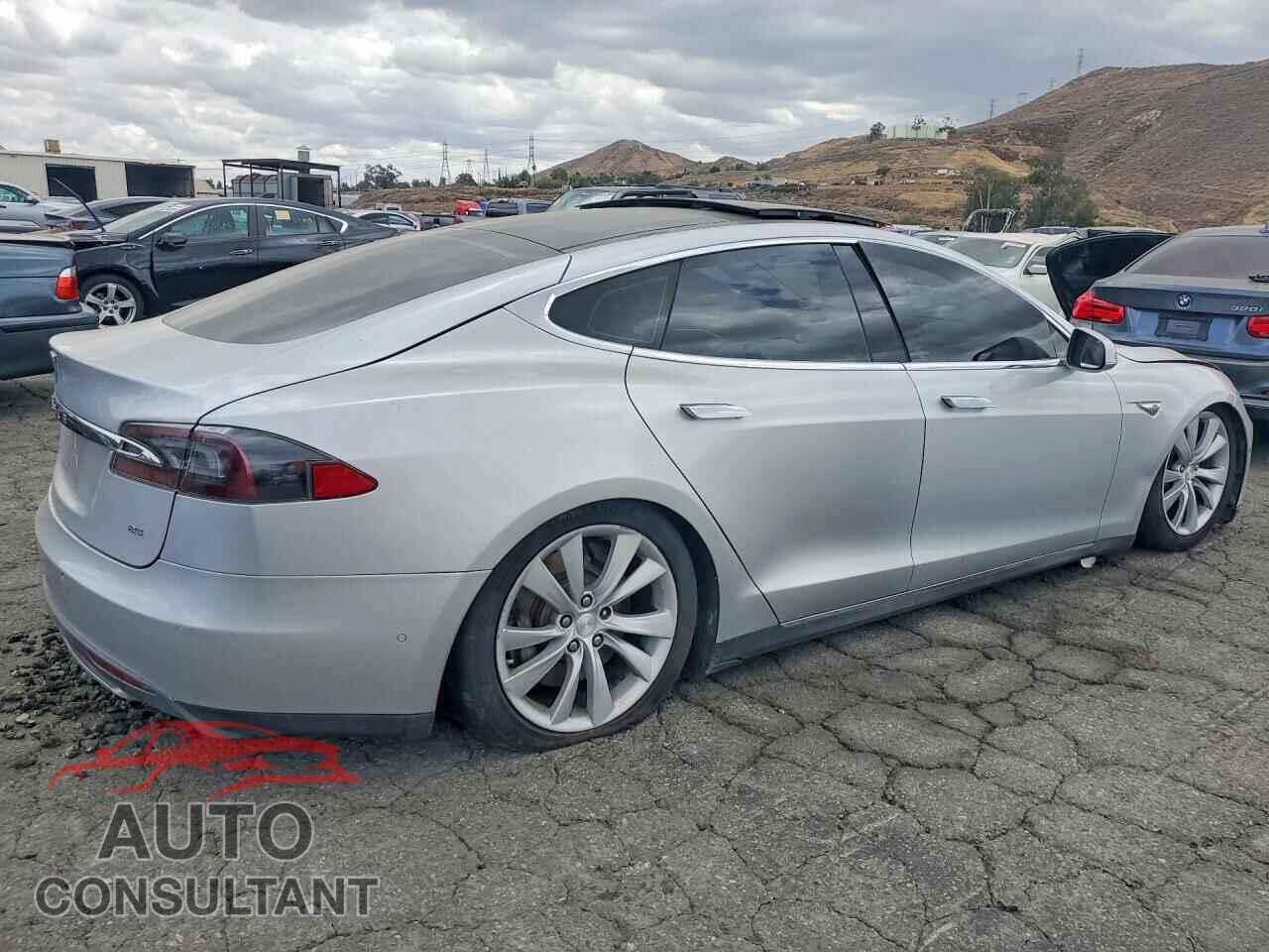 TESLA MODEL S 2014 - 5YJSA1H1XEFP54167
