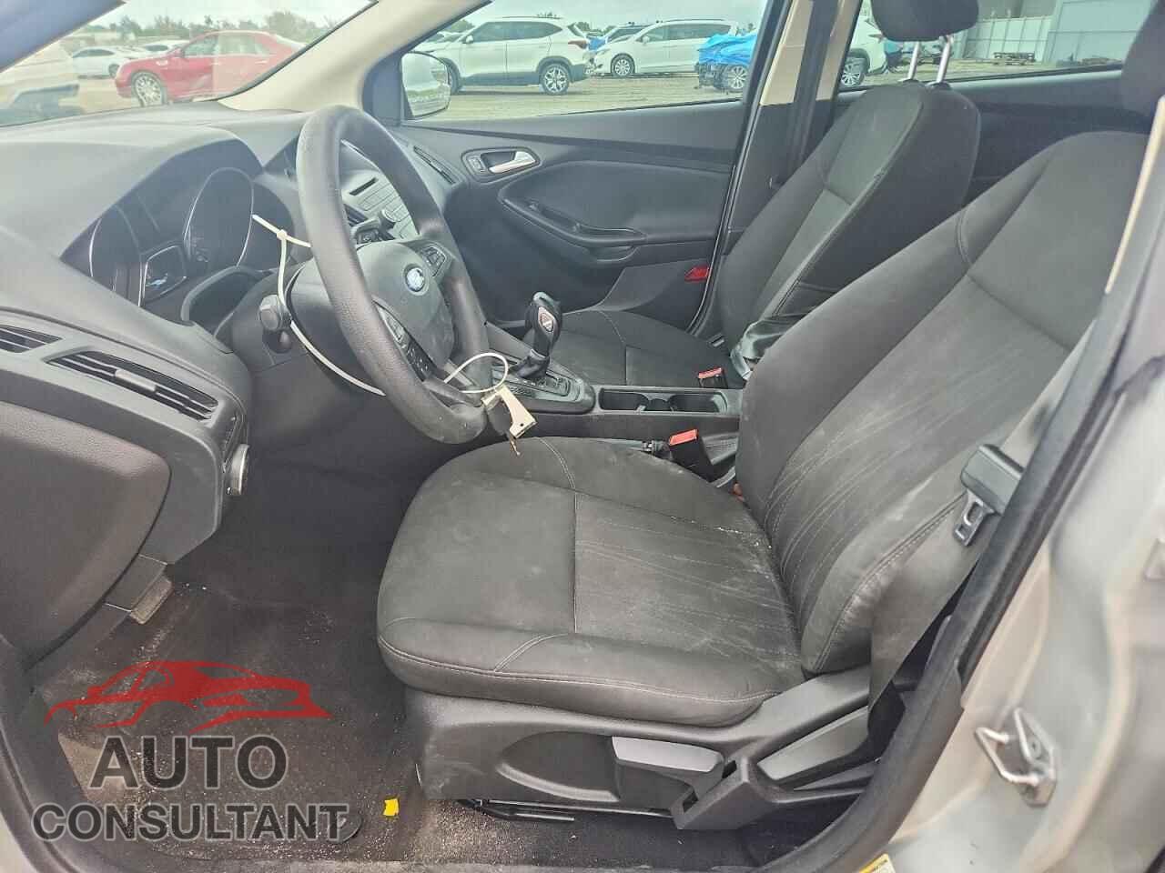 FORD FOCUS 2017 - 1FADP3F29HL315192