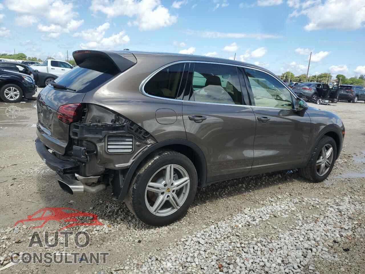 PORSCHE CAYENNE 2016 - WP1AA2A22GKA11334