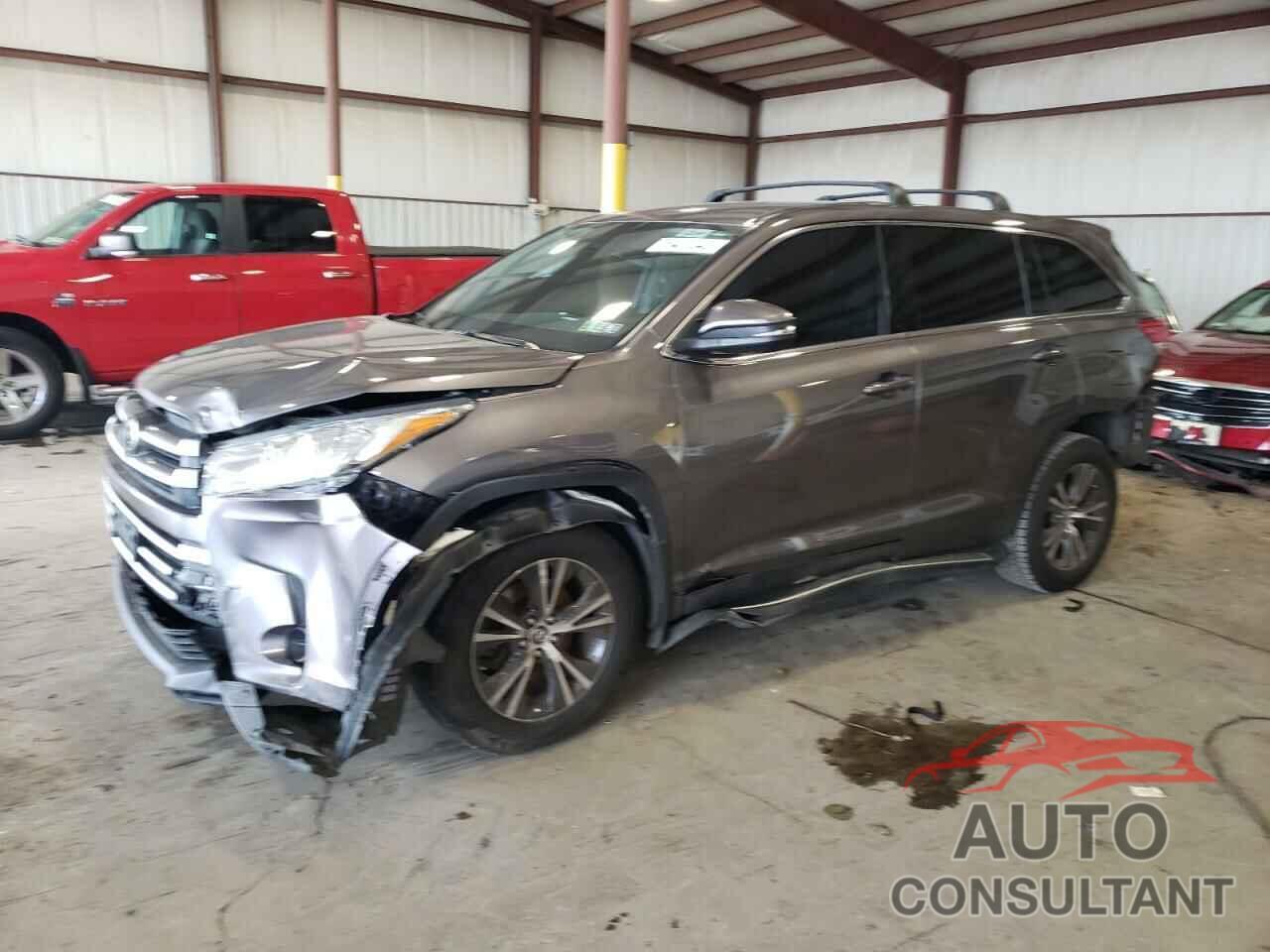 TOYOTA HIGHLANDER 2019 - 5TDBZRFH8KS720968